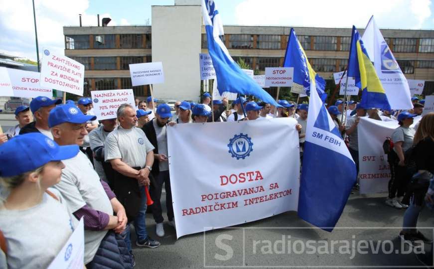 Predstavnici 21 firme protestovali u Sarajevu: "Dova mazluma se ne odbija"
